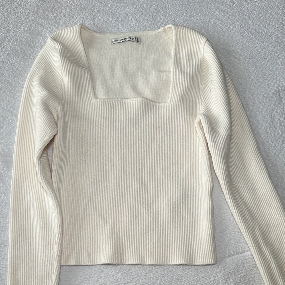 Abercrombie & Fitch square neck sweater top
